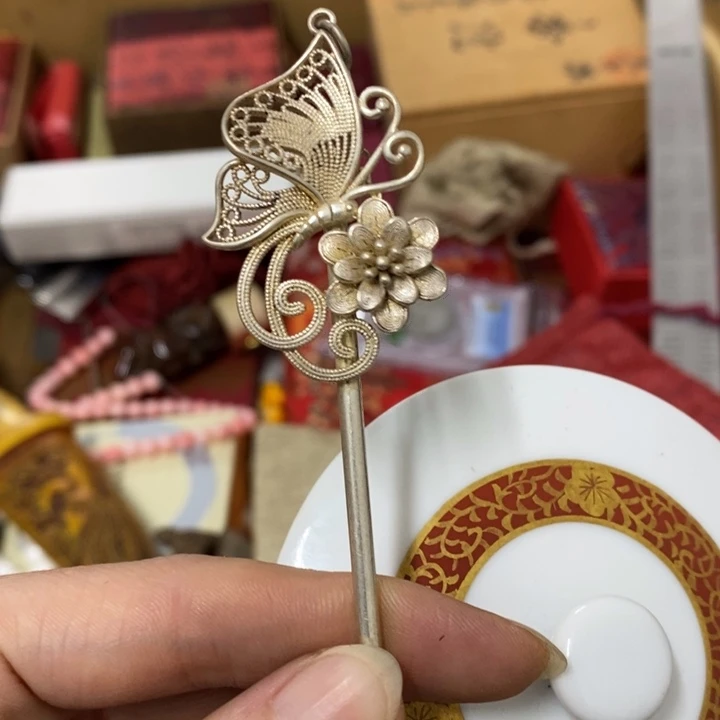 瓷片哈中古工艺品一件