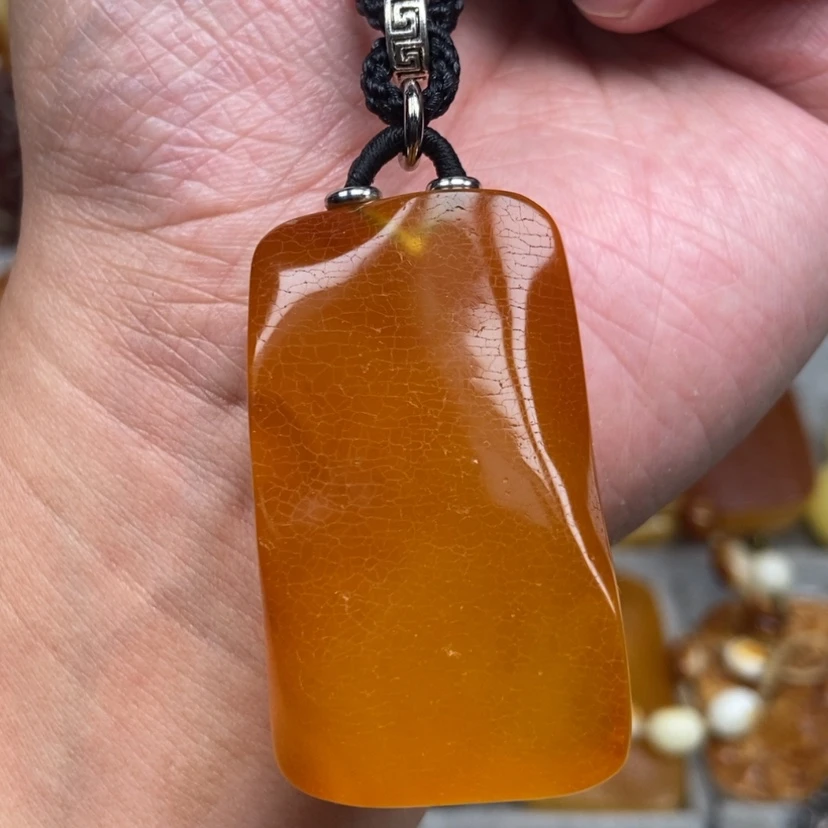 【闪购商品】未镶嵌颈饰琥珀