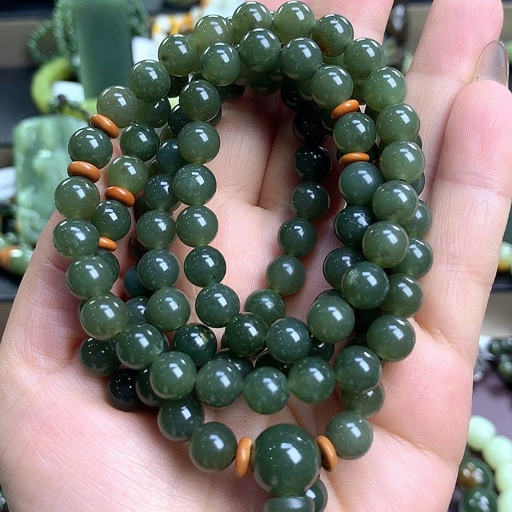 透闪石质玉未镶嵌项链