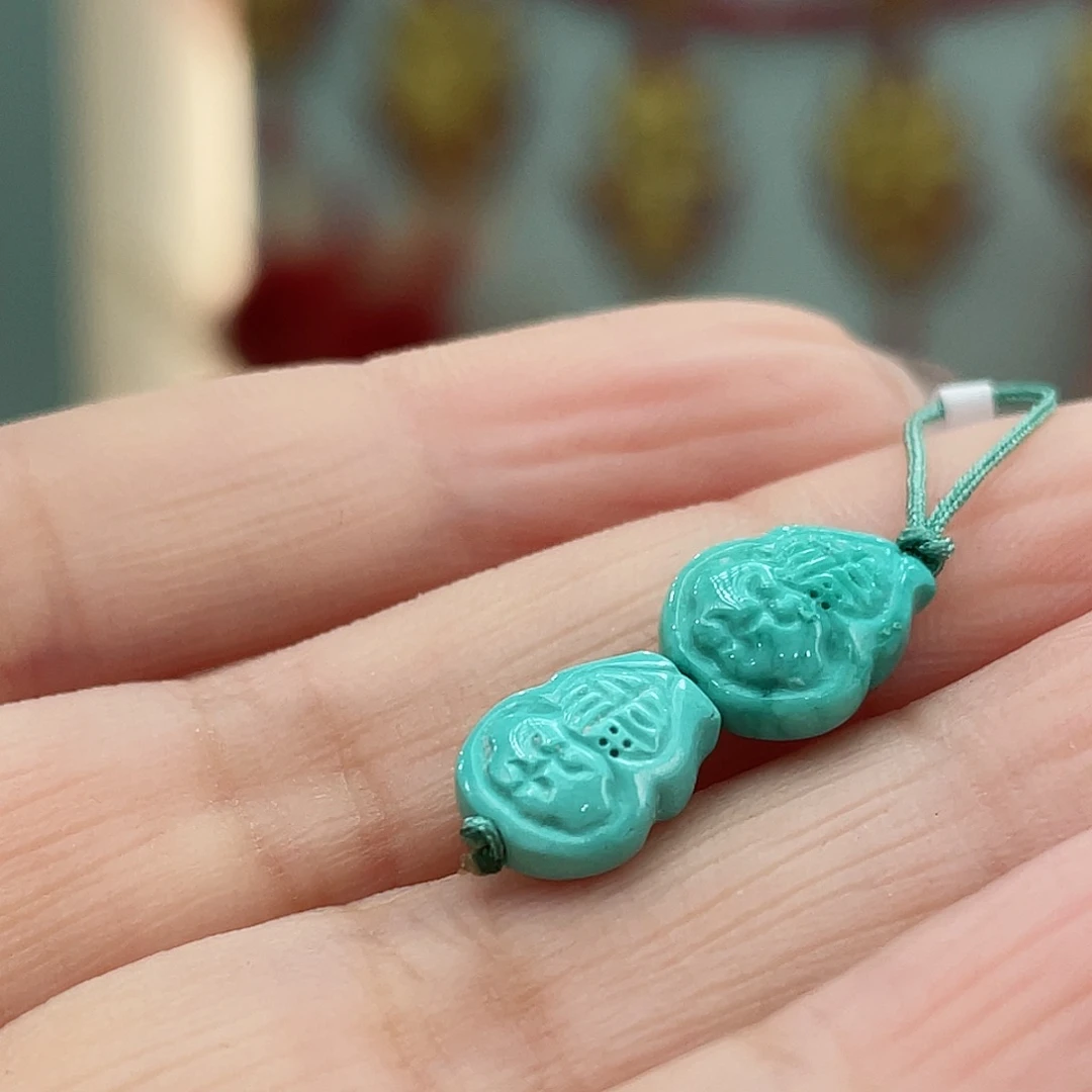 绿松石颈饰未镶嵌