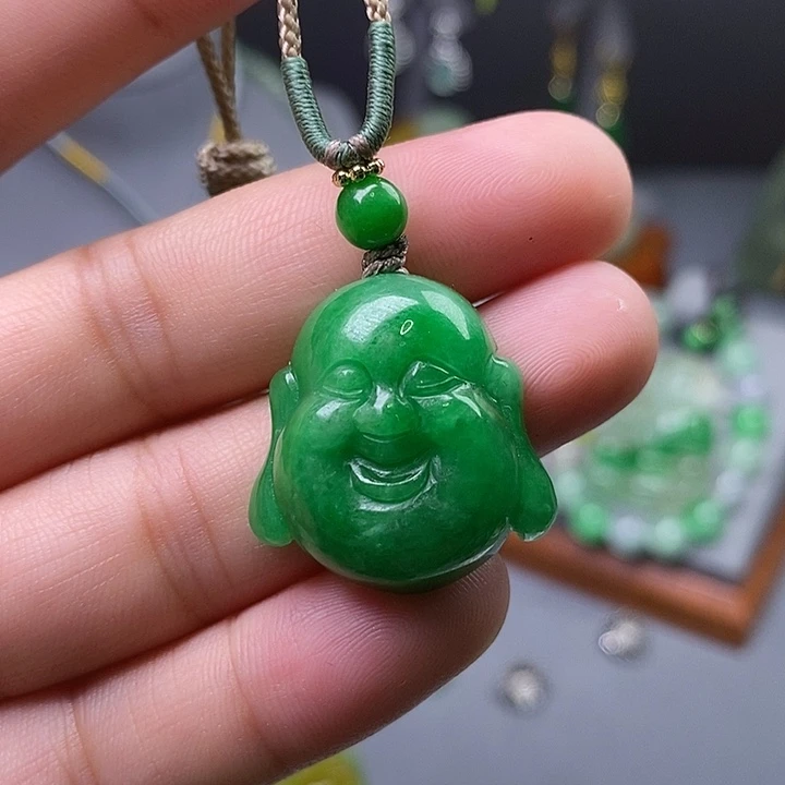 翡翠未镶嵌吊坠(赠链)