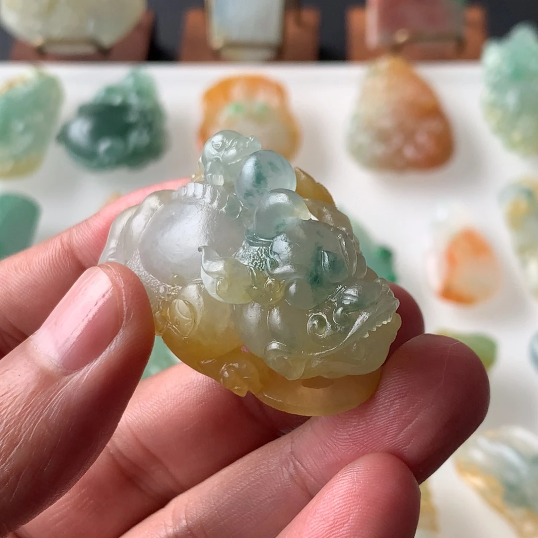 离***挽定制翡翠未镶嵌翡翠