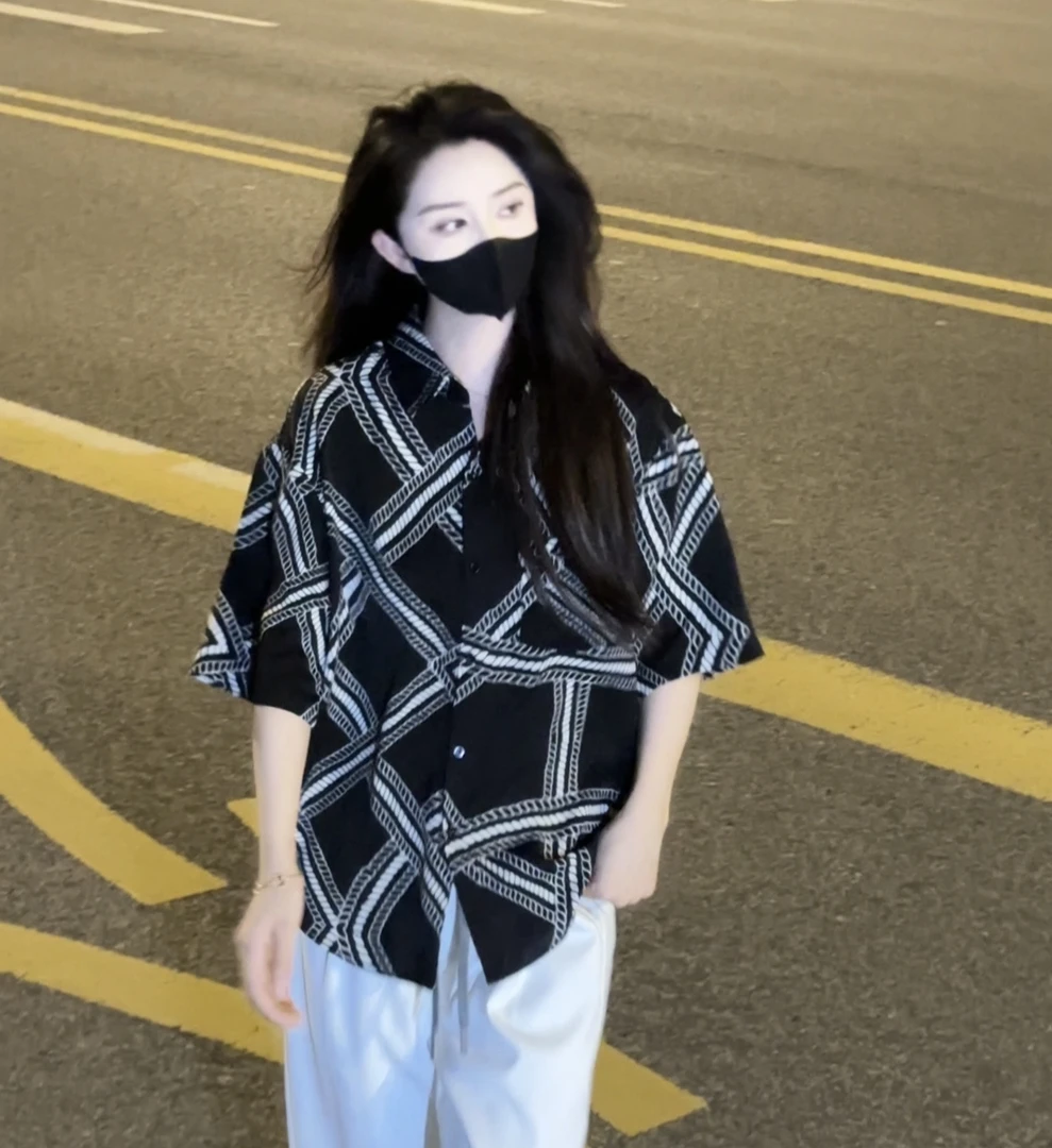 【夏季新款】男士简约设计冰丝凉感翻领衬衣休闲短袖