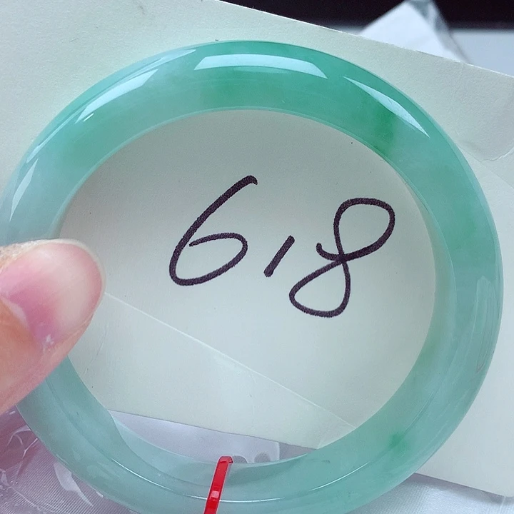 翡翠未镶嵌手镯翡翠