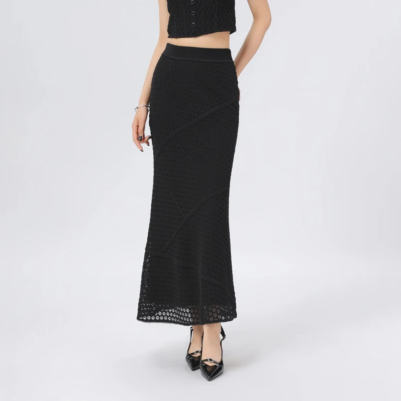 AMASS/阿玛施夏季新款鱼尾小黑裙气质百搭设计款镂空半身裙520033