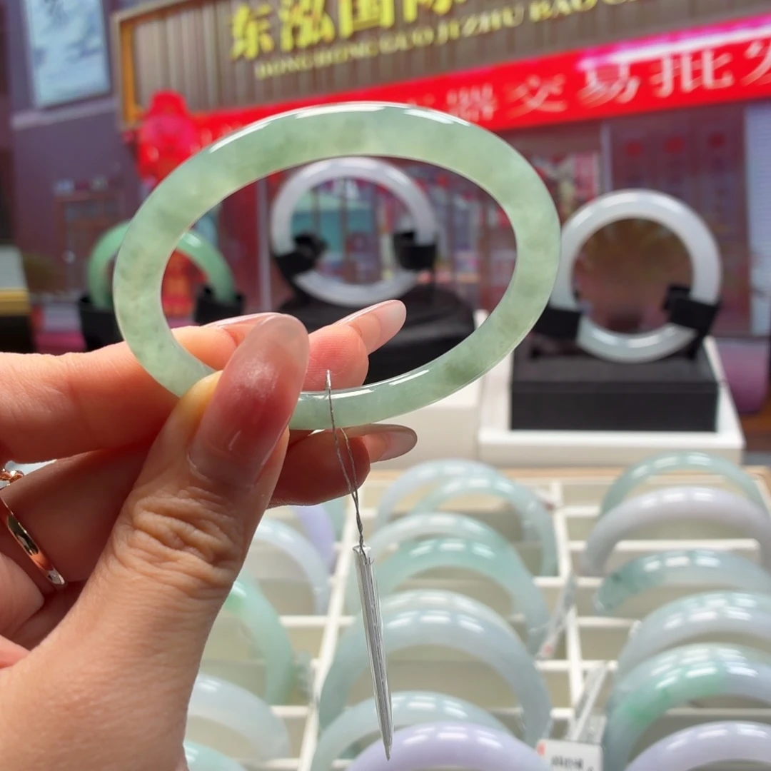 翡翠未镶嵌手镯48圈