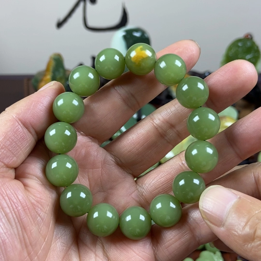 未镶嵌岫岩河磨玉（透闪石质玉）珠宝奇石