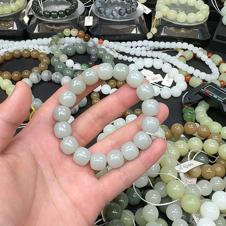 睡***️和田玉未镶嵌手链