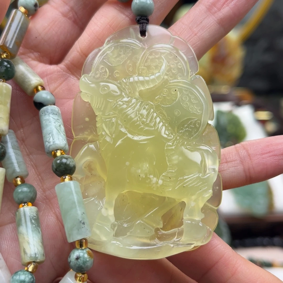 岫玉未镶嵌挂件挂件