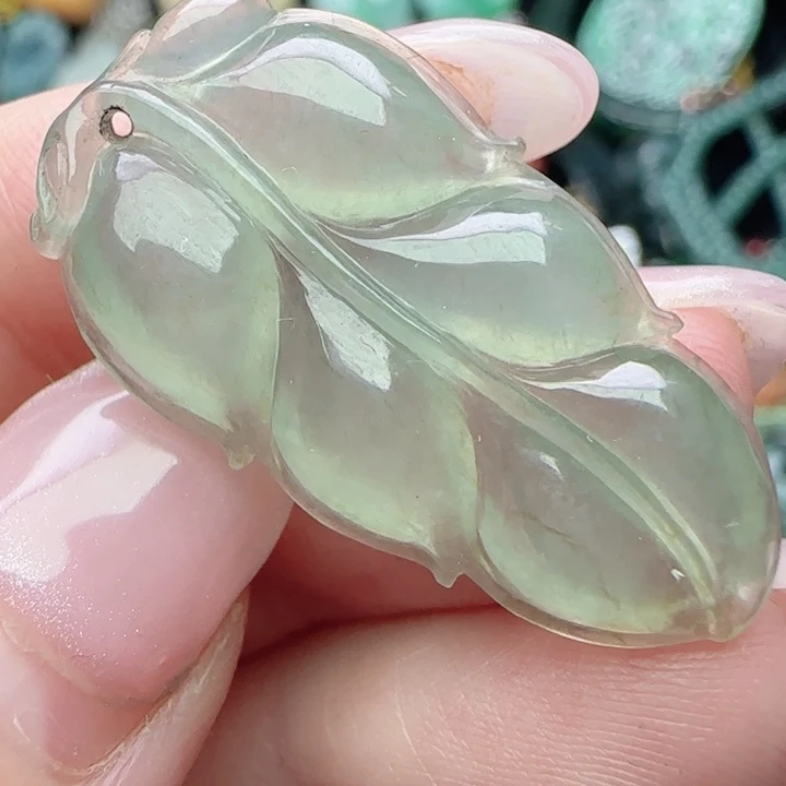 翡翠未镶嵌颈饰天然A货54