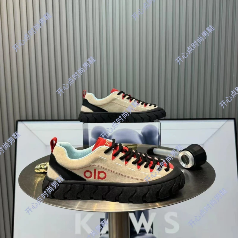 男鞋2025秋季新款时尚百搭厚底低帮板鞋翻毛皮系带复古爆款休闲鞋