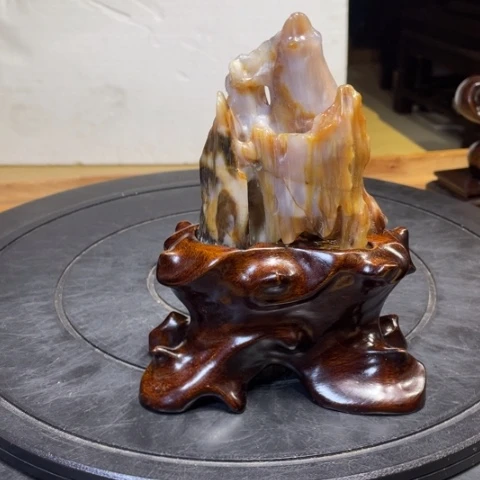 硅化玉未镶嵌珠宝奇石