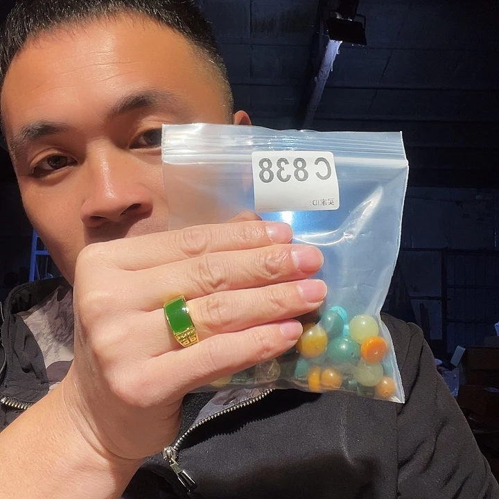 大叶紫檀（黑酸枝木类）文玩838