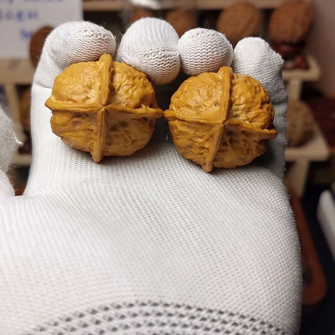 核桃文玩核桃高端小众云铁高尖四棱36-39