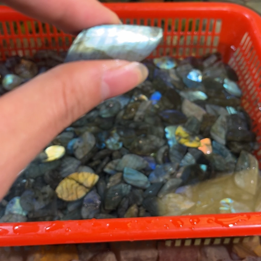 拉长石吊坠未镶嵌霄*猪