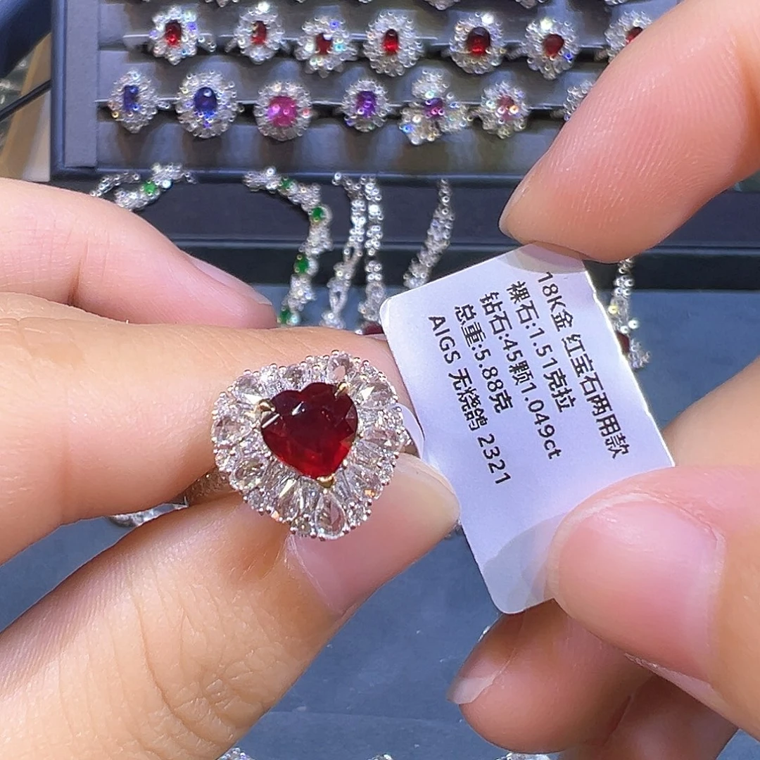 戒指18K金镶嵌红宝石