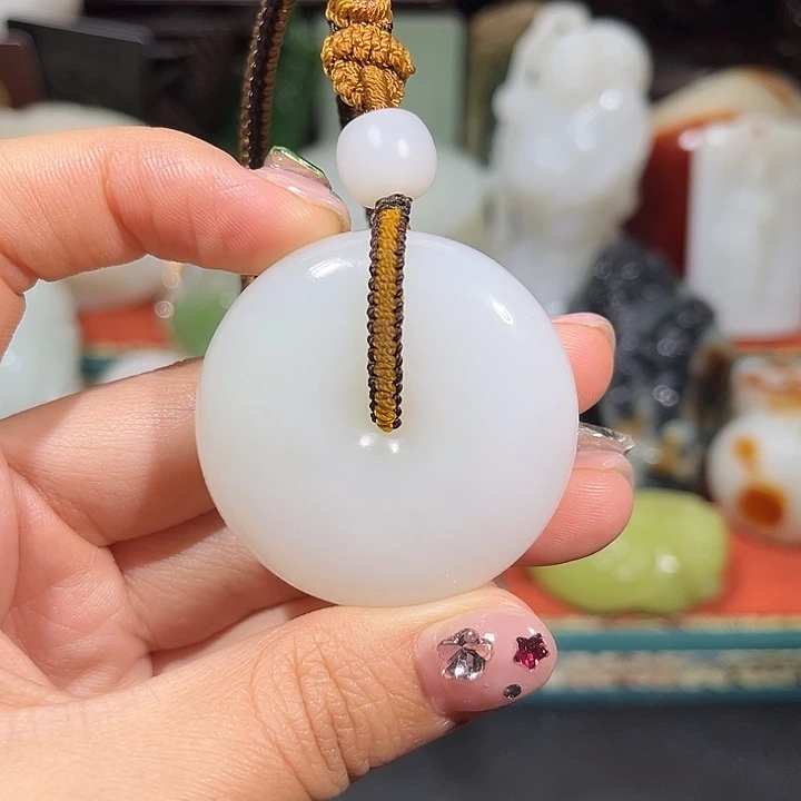 未镶嵌和田玉（糖玉）挂件