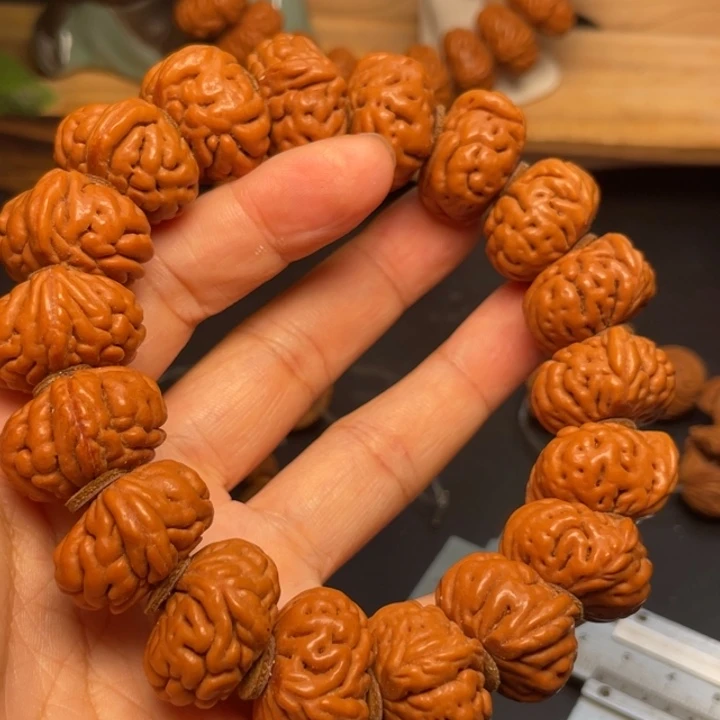 桃核手串龙纹桃核2