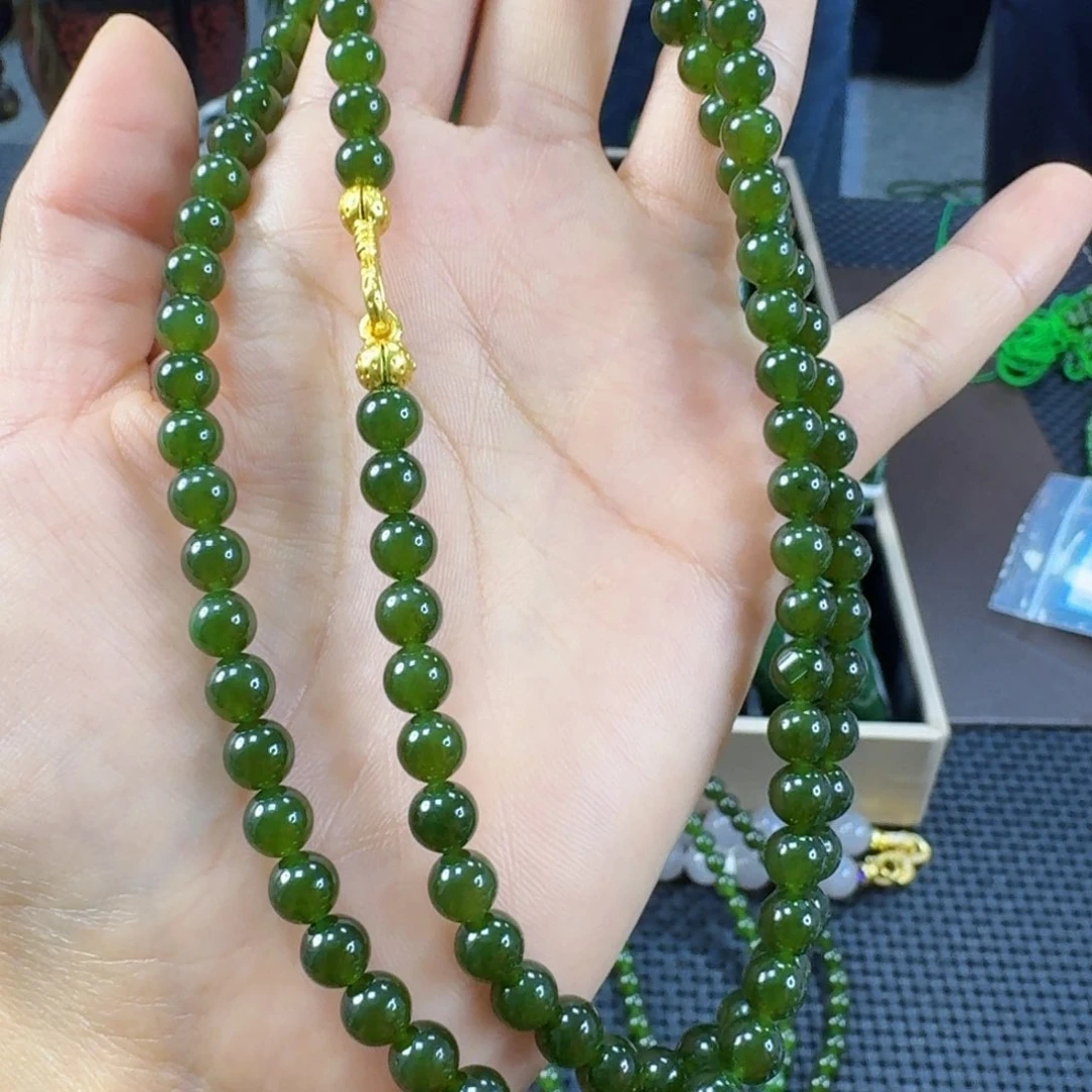 颈饰未镶嵌和田玉（碧玉）卡6