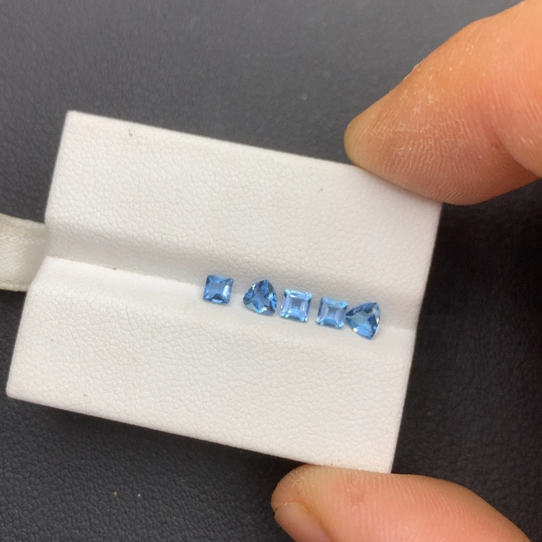 海蓝宝石裸石未镶嵌奕****店0.76ct超圣