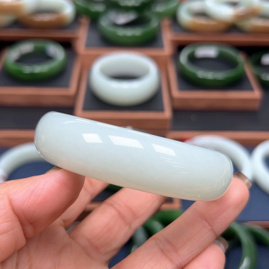 未镶嵌手镯和田玉5859