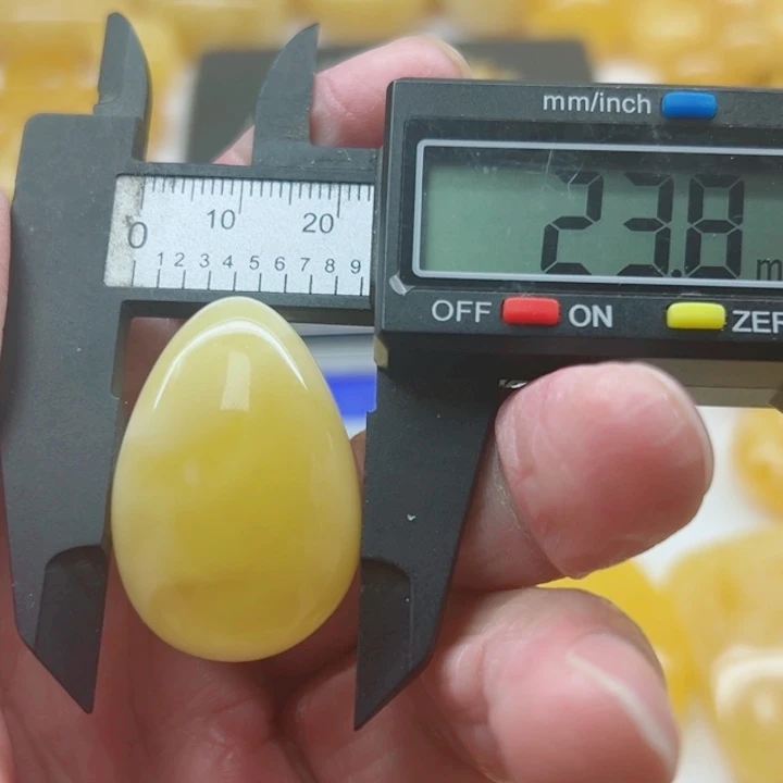 琥珀（矿物珀）未镶嵌裸石