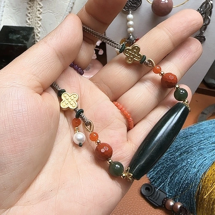 和田玉颈饰未镶嵌