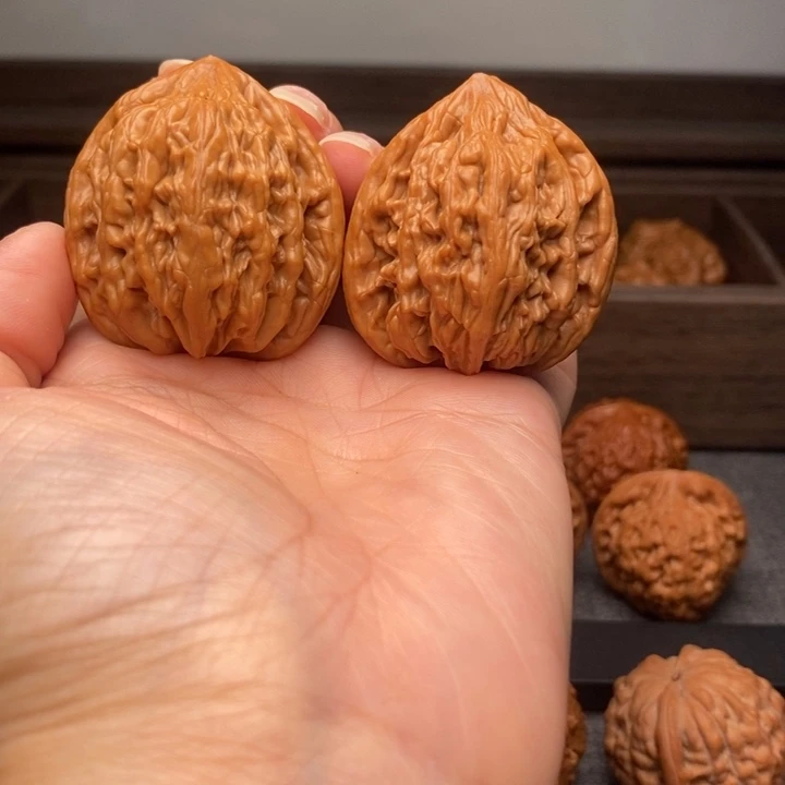 文玩核桃把件虎头王