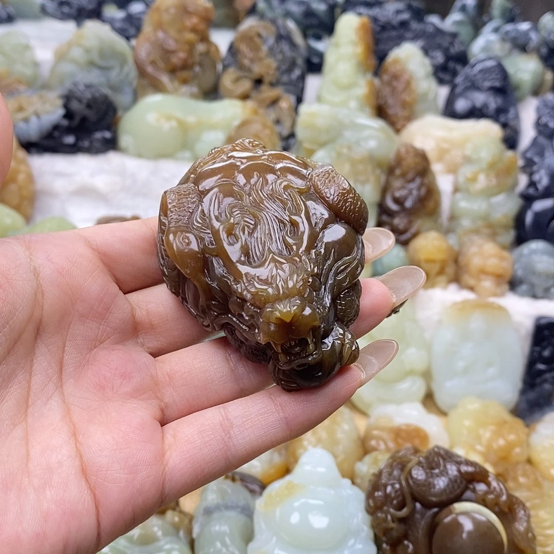 悄***准和田玉未镶嵌颈饰