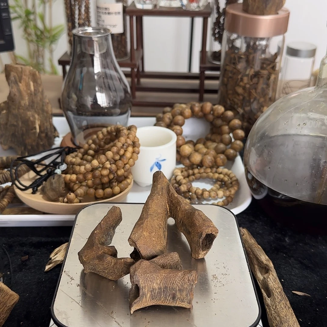 沉香沉香碎屑奇楠沉香乌身火眼老料54克