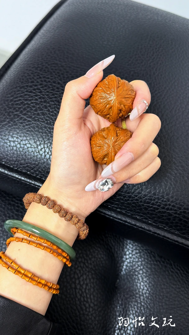 免费核桃（有瑕）