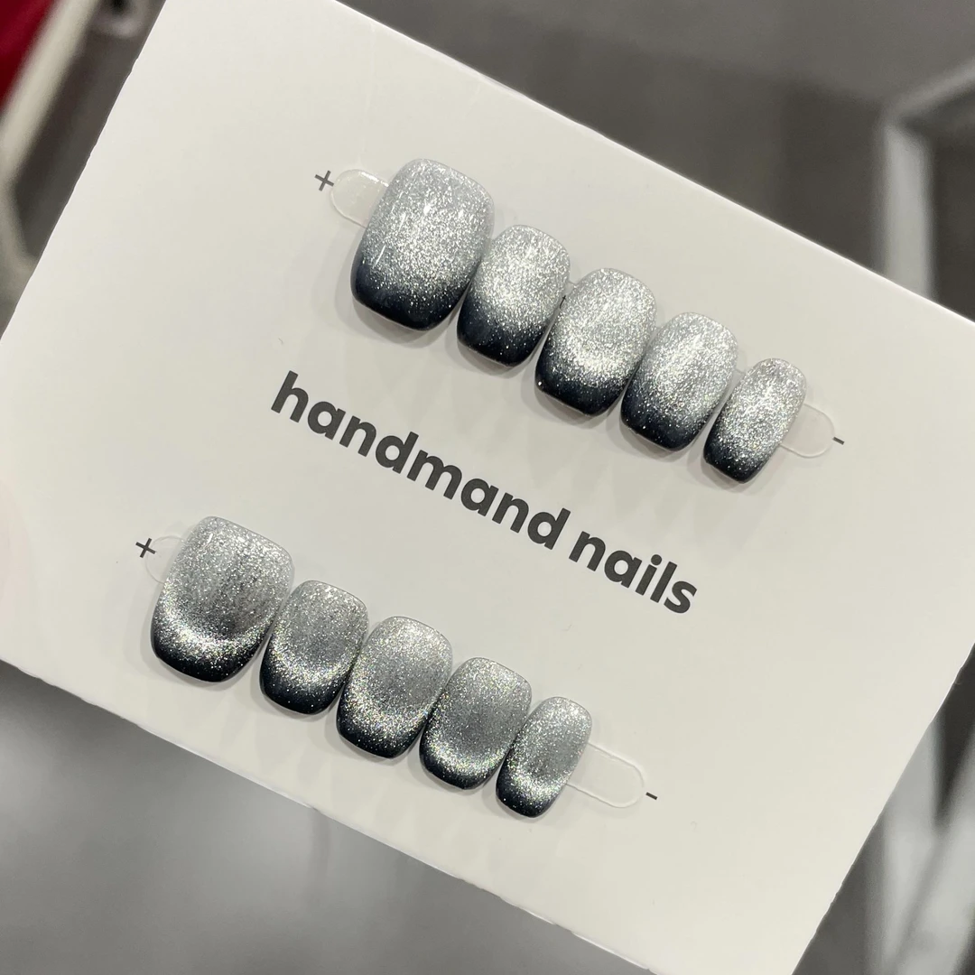 【暗夜】渐变黑晶石猫眼纯手工小法式穿戴甲小众高级感显白新款美甲