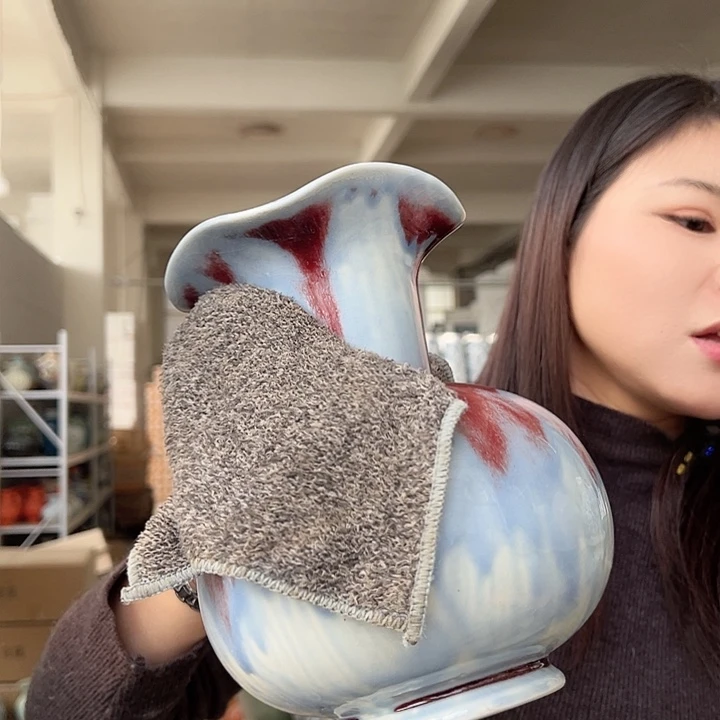 景德镇陶瓷花瓶工厂