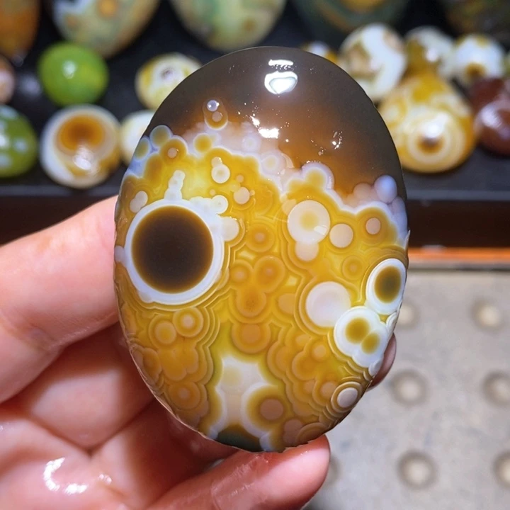 玛瑙/玉髓未镶嵌珠宝半成品