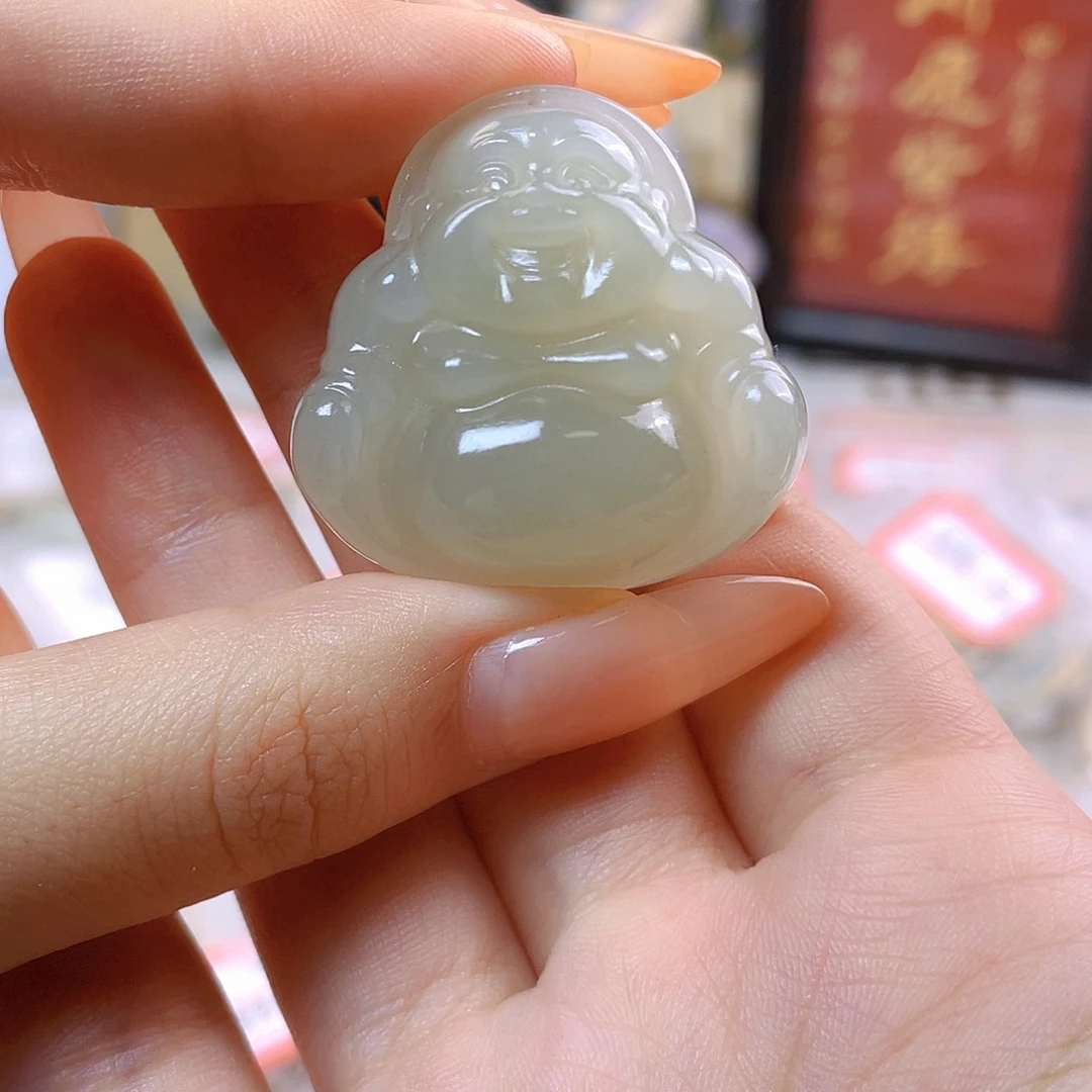悠***悠和田玉未镶嵌吊坠(赠链)