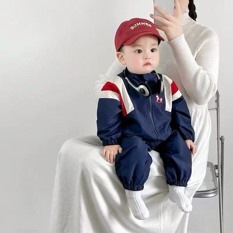 秋季新款婴儿连体衣外出服宝宝冲锋衣超萌可爱休闲双层连体爬爬服