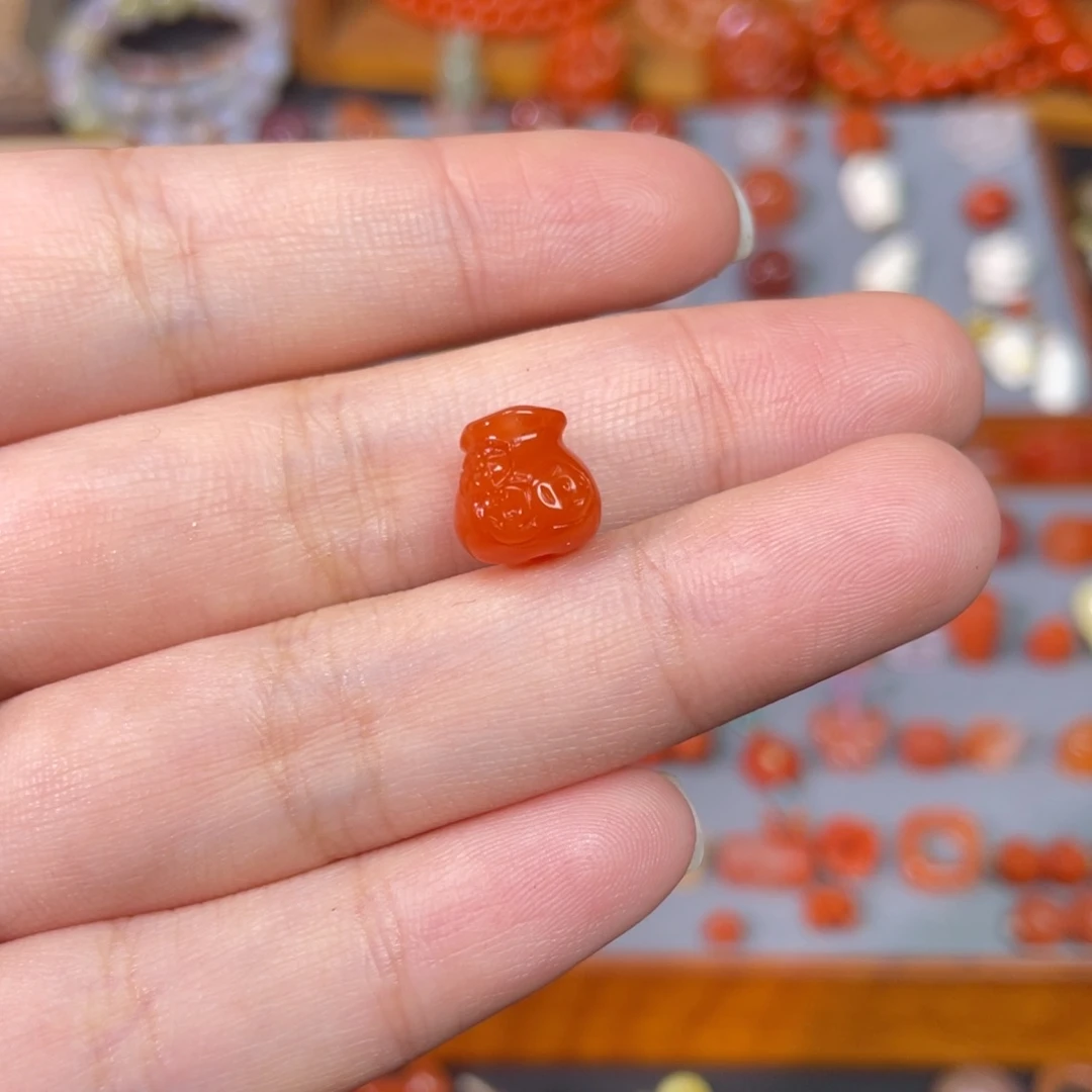 南红玛瑙未镶嵌钱袋