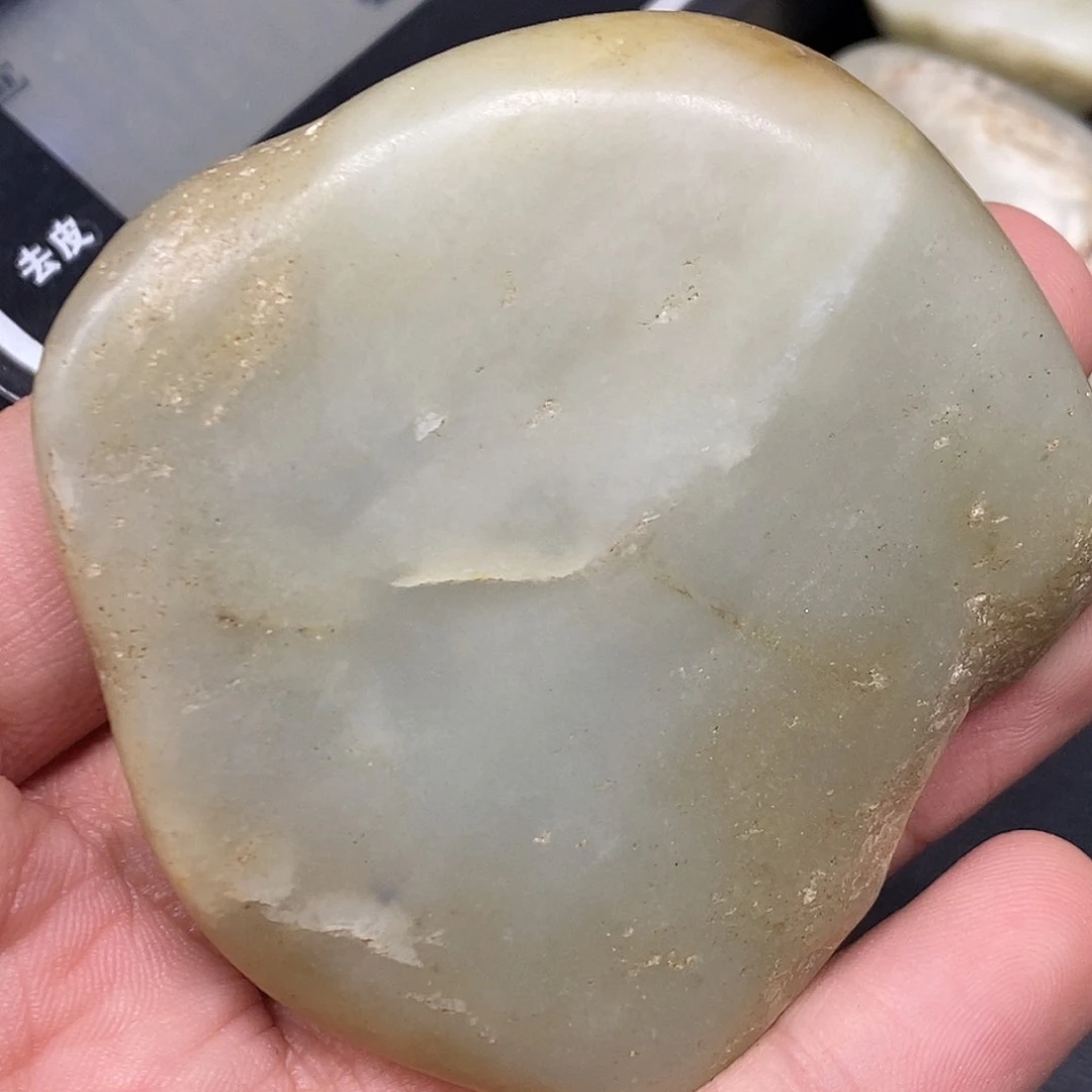 和田玉（糖玉）未镶嵌挂件