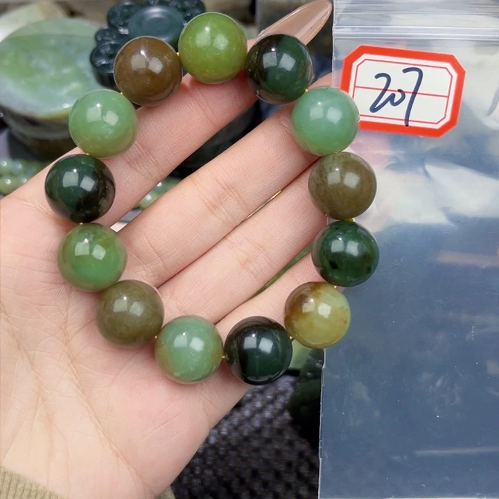 和田玉和田玉边角料随机发未镶嵌