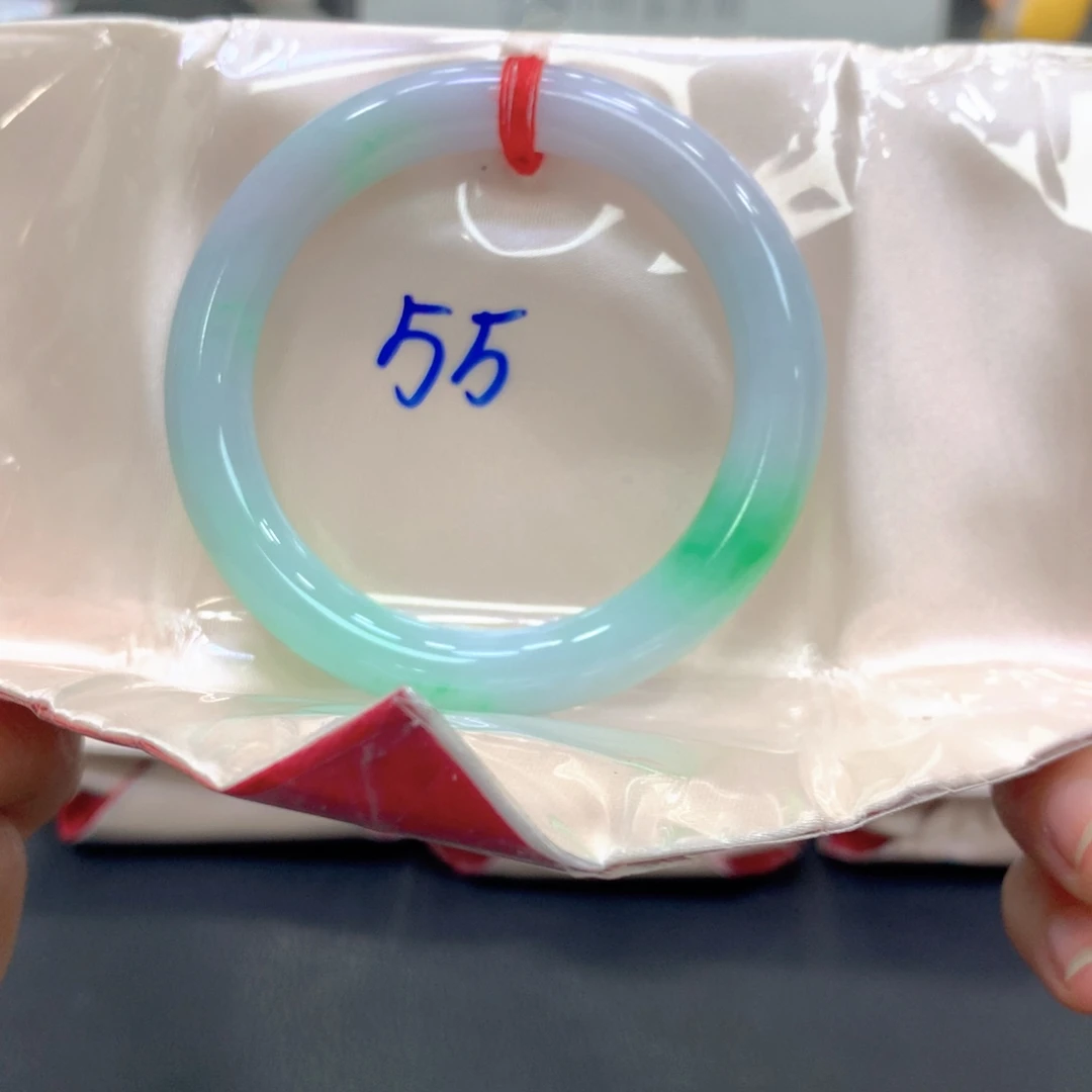 翡翠未镶嵌手镯翡翠46