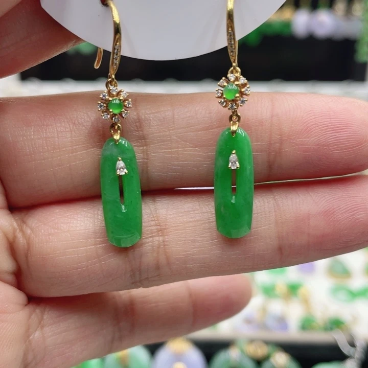 翡翠18K金镶嵌耳饰