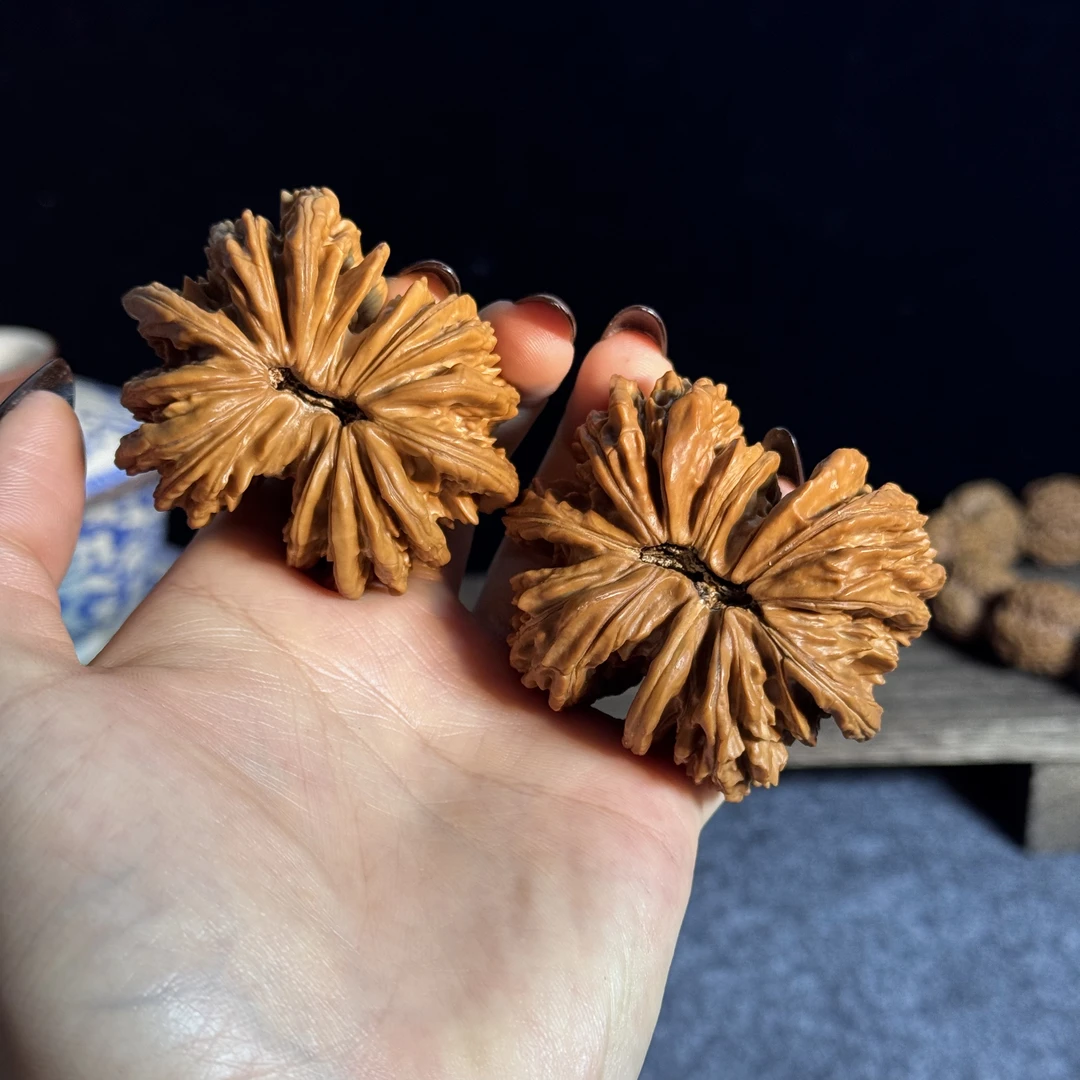 四座楼连体球连边57肚46左右轻微色差文玩桃核串珠文玩