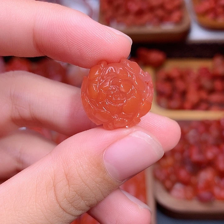 南红玛瑙未镶嵌南红牡丹花