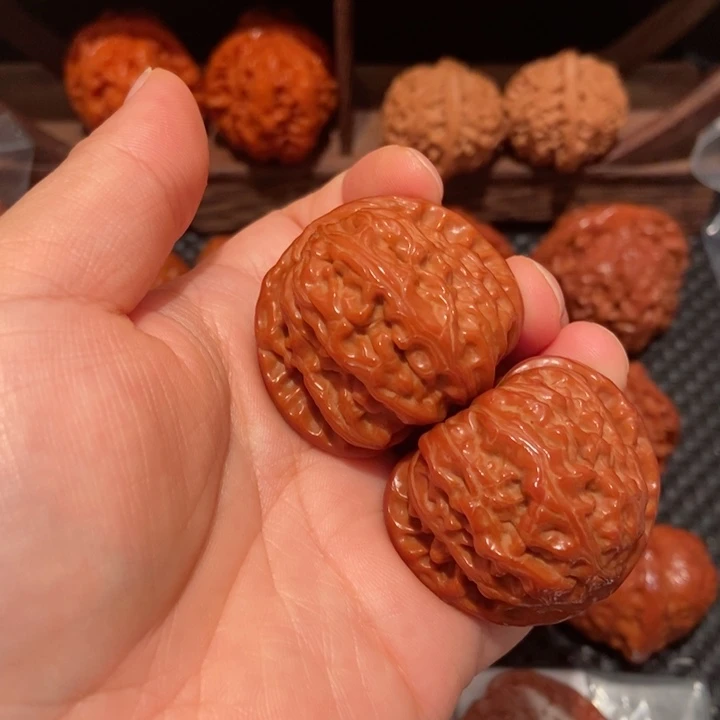 文玩核桃把件40尺寸白狮子1023