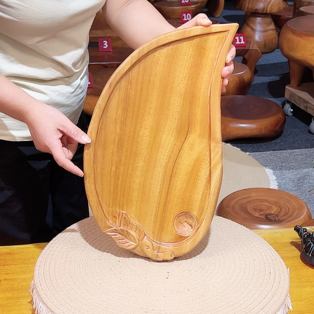 7 号香樟木尺寸：43-24-4.5cm