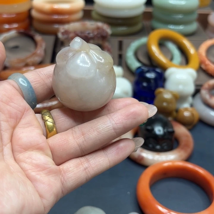 石英岩玉合金颈饰