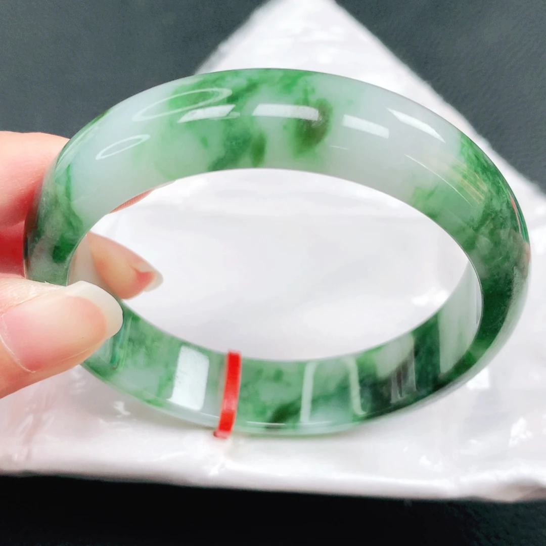 翡翠未镶嵌手镯59圈