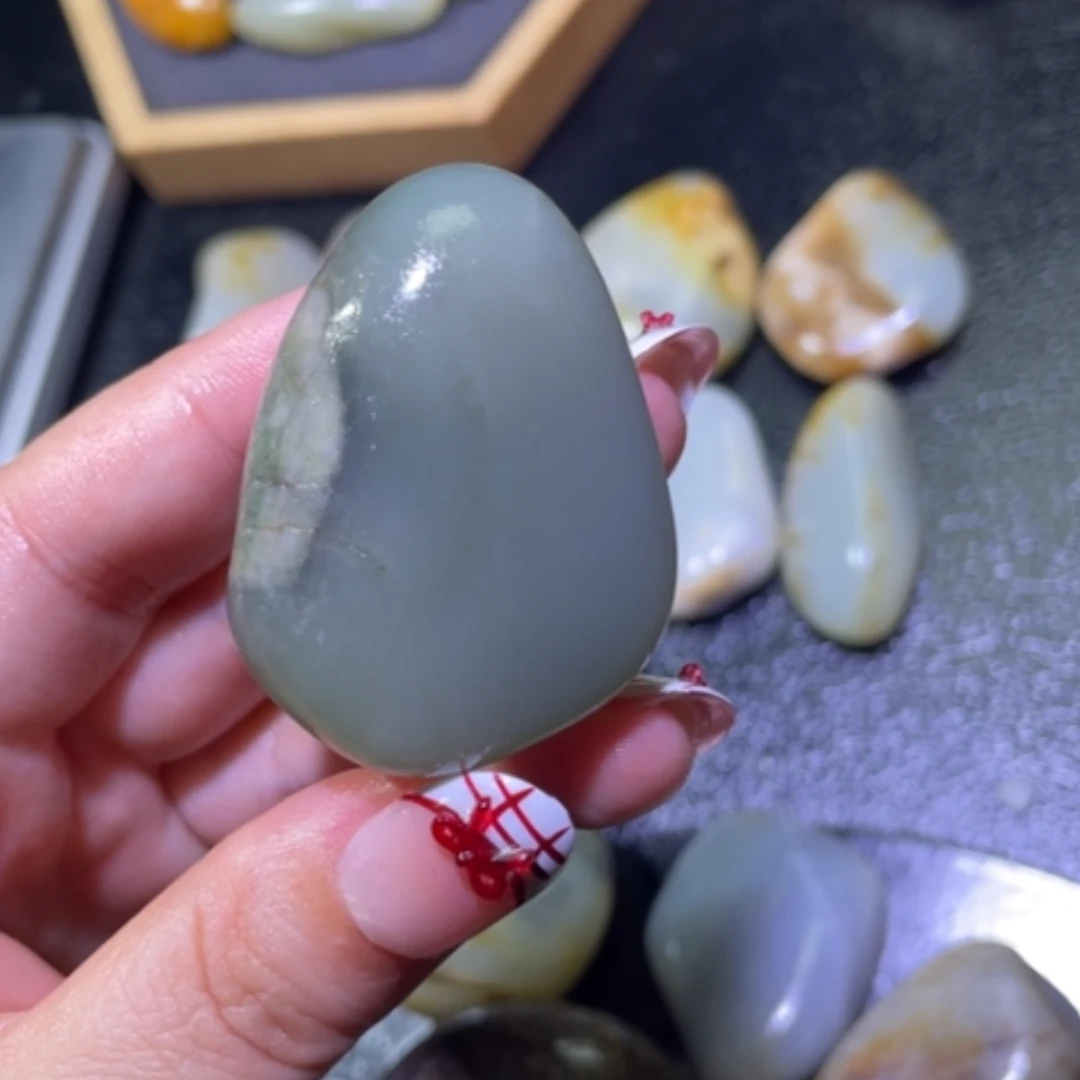 【闪购商品】颈饰未镶嵌和田玉新*