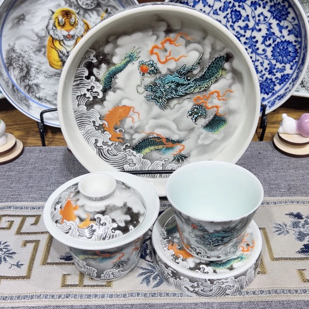 景德镇陶瓷艺术展在上海举办