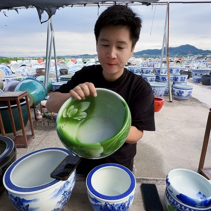 瓷片直径23，高13。。。。